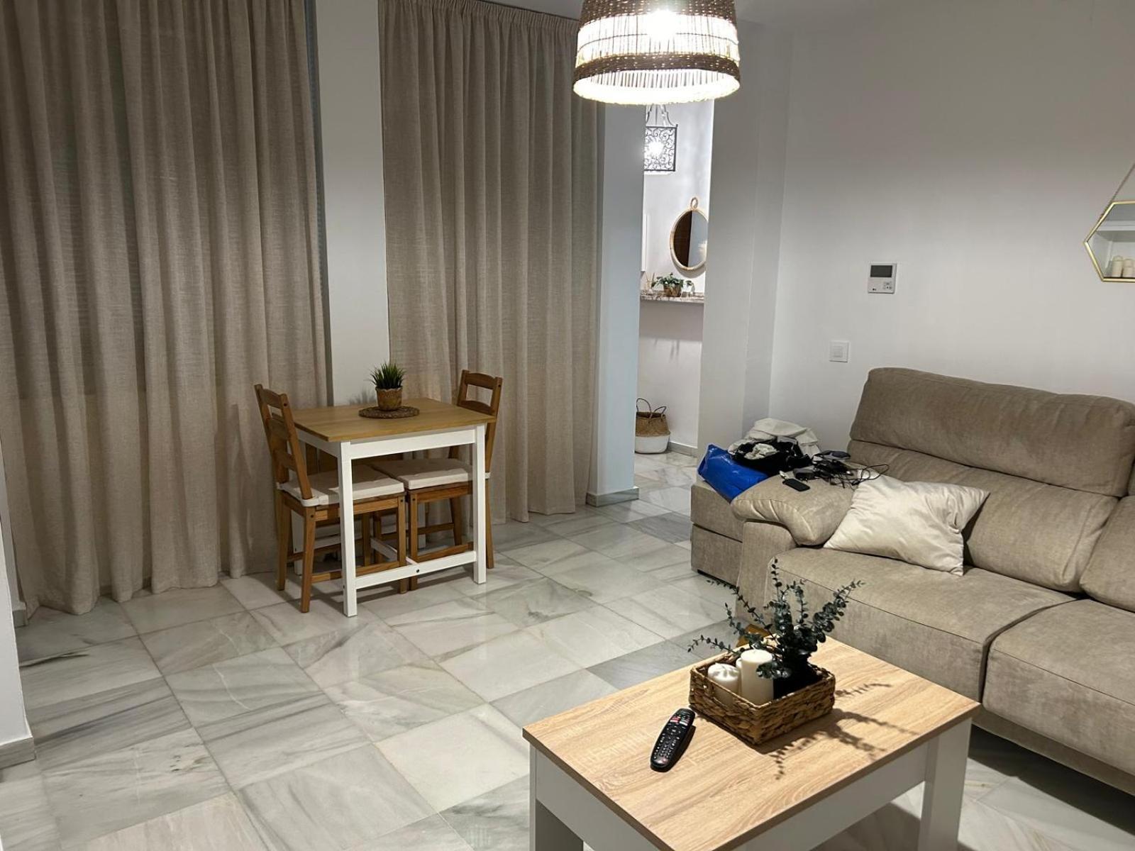 Апартаменти Apartamento Arellano Кармона Екстер'єр фото